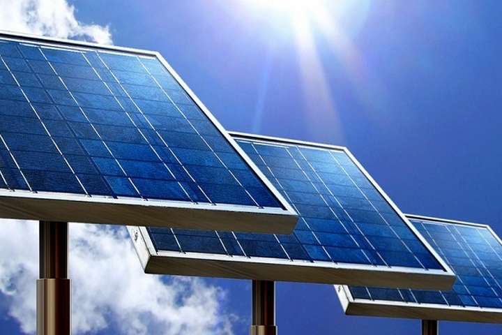 Cleaner solar panel/énergie solaire